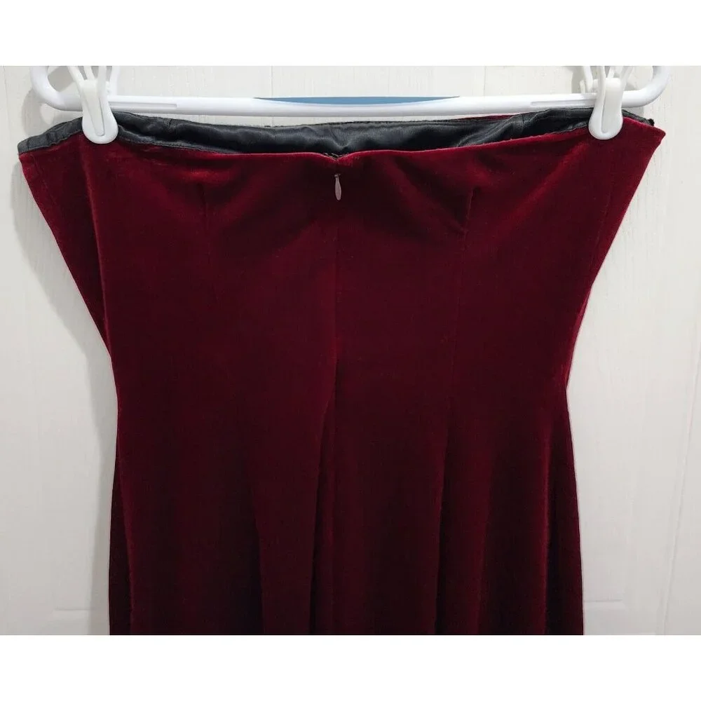 Vtg Y2K Cache Women's Strapless Sheath Dress Asymmetrical Hem Red Velvet Size 8 - Picture 6 of 11